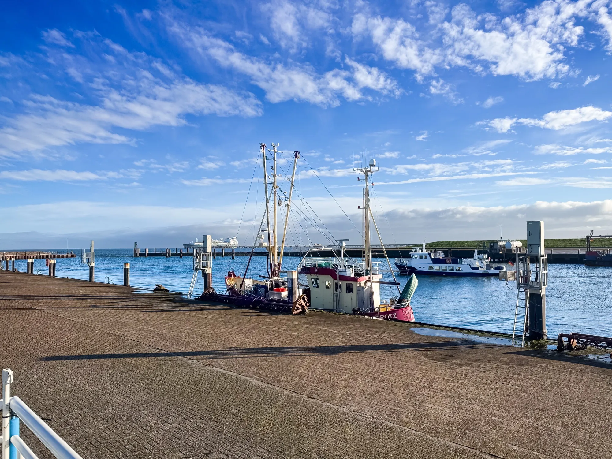 Außenhafen von Hooksiel im Dezember