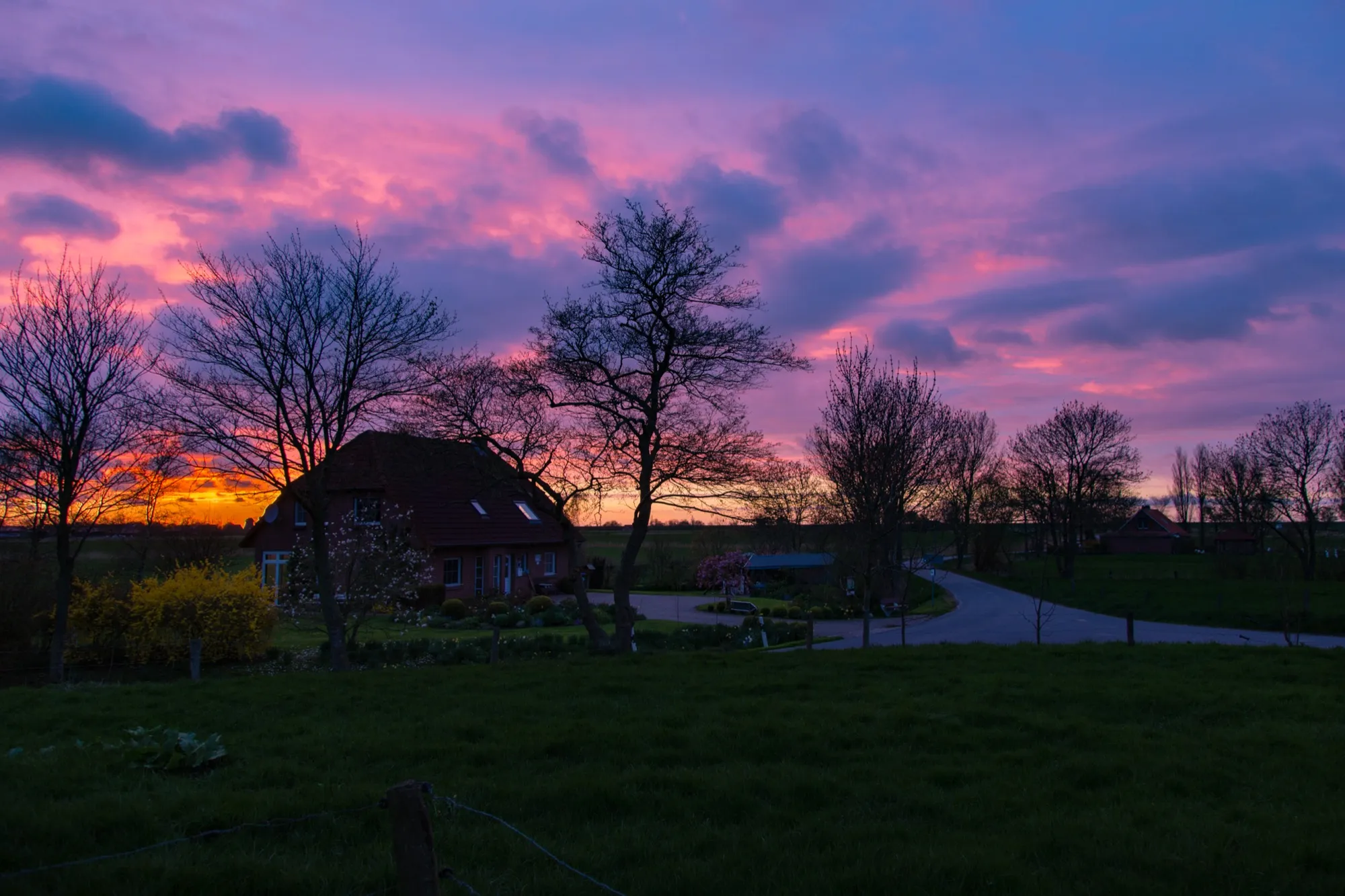 Gästehaus "Inge" im Abendlicht eines Apriltags